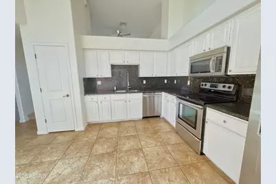 330 S Farmer Avenue #129, Tempe, AZ 85281 - Photo 9