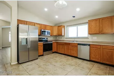 16255 W Moreland Street, Goodyear, AZ 85338 - Photo 3