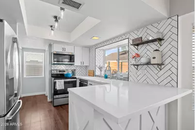 3310 E Wescott Drive, Phoenix, AZ 85050 - Photo 3
