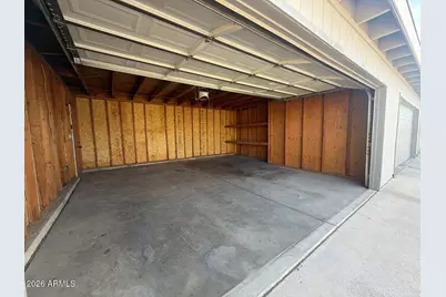 8821 N New World Drive, Glendale, AZ 85302 - Photo 29
