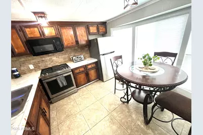 12727 W Glendale Avenue #82, Glendale, AZ 85307 - Photo 11