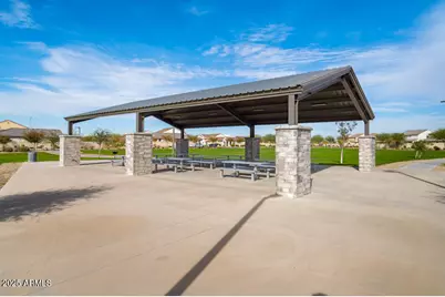 8824 W Denton Lane, Glendale, AZ 85305 - Photo 17