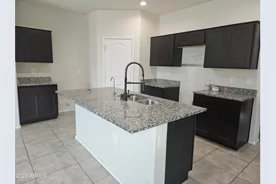 18102 N Diego Way, Maricopa, AZ 85138 - Photo 3