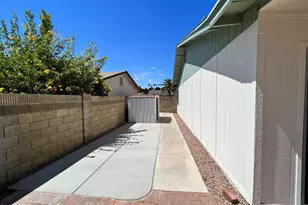 4222 E Winnetka Dr, Phoenix, AZ 85044 - Photo 33