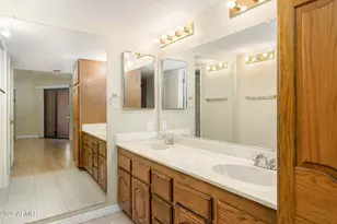 12222 N Paradise Vlg Pkwy S, Phoenix, AZ 85032 - Photo 13