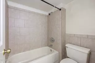 12222 N Paradise Vlg Pkwy S, Phoenix, AZ 85032 - Photo 15