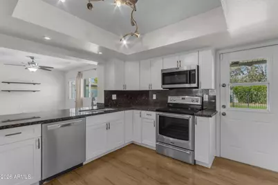 5918 S Jentilly Lane, Tempe, AZ 85283 - Photo 7