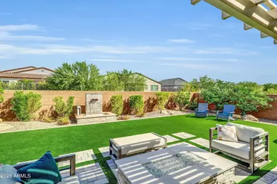 7696 W Honeysuckle Drive, Peoria, AZ 85383 - Photo 13