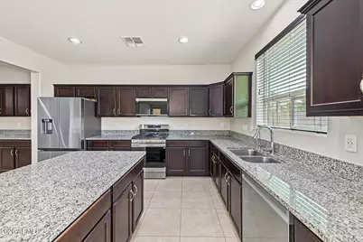 40093 W Novak Lane, Maricopa, AZ 85138 - Photo 17