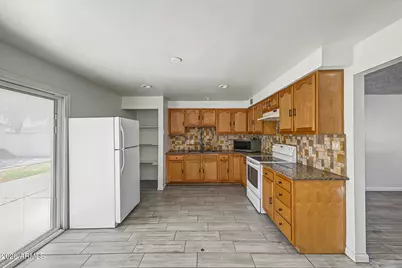 6805 W Encanto Boulevard, Phoenix, AZ 85035 - Photo 11
