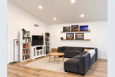 801 W Ross Avenue, Phoenix, AZ 85027 - Photo 9