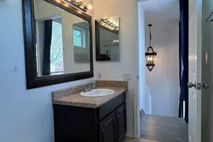 1012 E Highland Ave, Phoenix, AZ 85014 - Photo 15