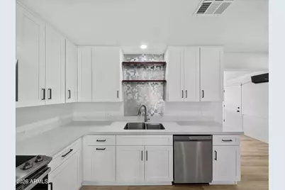 2745 W Bluefield Avenue, Phoenix, AZ 85053 - Photo 11