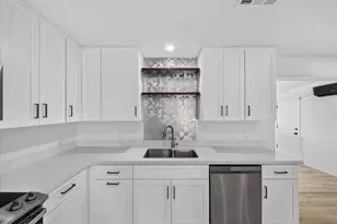 2745 W Bluefield Ave, Phoenix, AZ 85053 - Photo 11