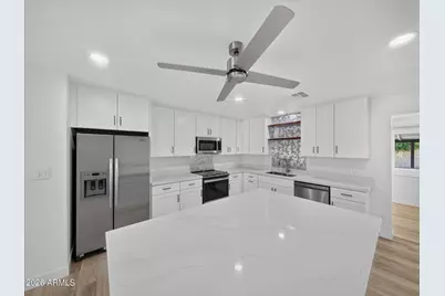 2745 W Bluefield Avenue, Phoenix, AZ 85053 - Photo 17
