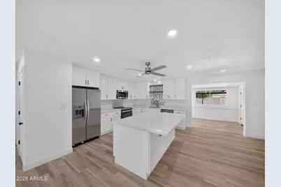 2745 W Bluefield Avenue, Phoenix, AZ 85053 - Photo 9