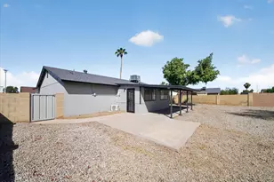 2745 W Bluefield Ave, Phoenix, AZ 85053 - Photo 33