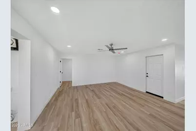 2745 W Bluefield Avenue, Phoenix, AZ 85053 - Photo 15