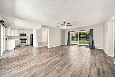 9736 N 105th Avenue, Sun City, AZ 85351 - Photo 11