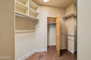 1121 E Country Gables Dr, Phoenix, AZ 85022 - Photo 49
