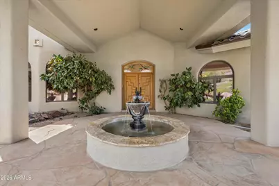 1121 E Country Gables Drive, Phoenix, AZ 85022 - Photo 5