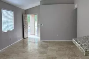 3926 E Graythorn St, Phoenix, AZ 85044 - Photo 5