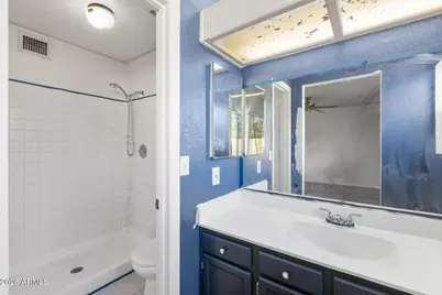 5546 W Shangri La Road, Glendale, AZ 85304 - Photo 11