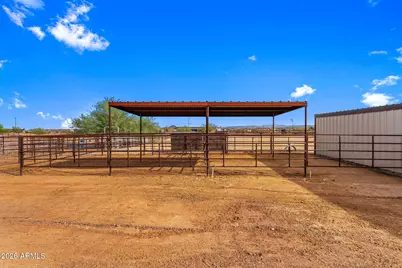 40805 N 254th Avenue, Morristown, AZ 85342 - Photo 13