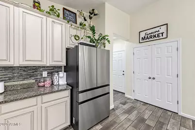 7517 E Osage Avenue, Mesa, AZ 85212 - Photo 9