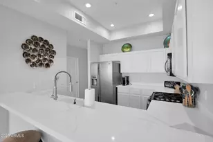 8270 N Hayden Rd, Scottsdale, AZ 85258 - Photo 9