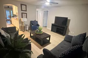 2502 N 22nd Dr, Phoenix, AZ 85009 - Photo 5