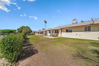 10927 W Peoria Avenue, Sun City, AZ 85351 - Photo 27