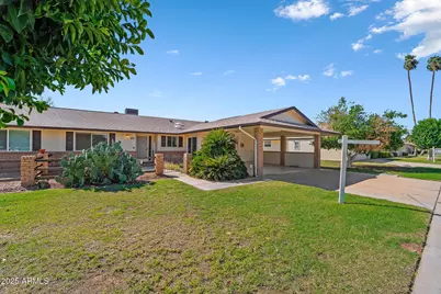 10927 W Peoria Avenue, Sun City, AZ 85351 - Photo 9