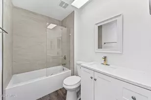10927 W Peoria Ave, Sun City, AZ 85351 - Photo 23