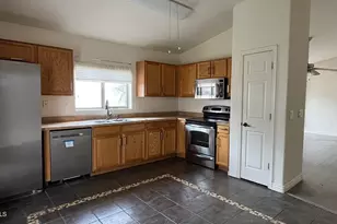 24013 N Mojave Ln, Florence, AZ 85132 - Photo 5