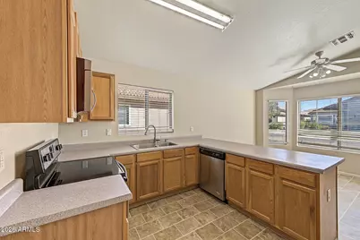 1330 E Vernoa Street, San Tan Valley, AZ 85140 - Photo 13