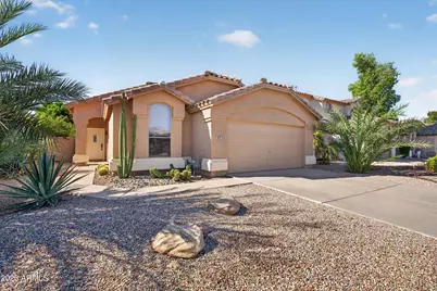 613 E Devon Drive, Gilbert, AZ 85296 - Photo 3