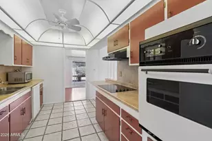 11645 N Thunderbird Rd, Sun City, AZ 85351 - Photo 11