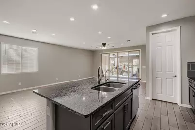 18050 W Elizabeth Avenue, Goodyear, AZ 85338 - Photo 9