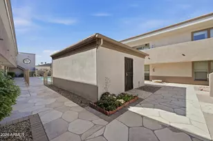 3619 E Monterosa St, Phoenix, AZ 85018 - Photo 23