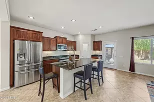2240 W Davis Rd, Phoenix, AZ 85023 - Photo 11
