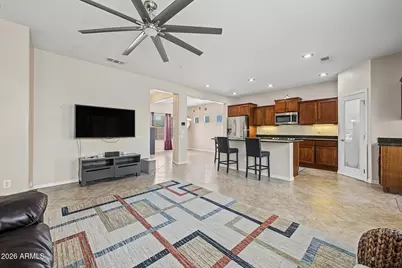 2240 W Davis Road, Phoenix, AZ 85023 - Photo 9