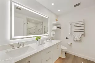 7161 E Rancho Vista Dr, Scottsdale, AZ 85251 - Photo 17