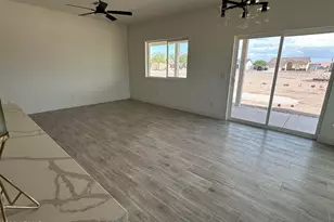 15931 S Fischer Pl, Arizona City, AZ 85123 - Photo 13
