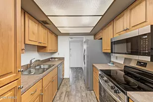 932 East Michigan Ave, Phoenix, AZ 85022 - Photo 3