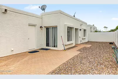 932 E Michigan Avenue, Phoenix, AZ 85022 - Photo 17