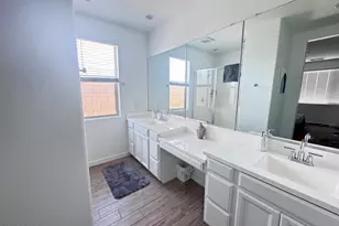 1618 W Monte Way, Phoenix, AZ 85041 - Photo 31