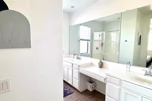 1618 W Monte Way, Phoenix, AZ 85041 - Photo 17