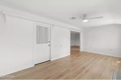 10321 W Pleasant Valley Road, Sun City, AZ 85351 - Photo 21