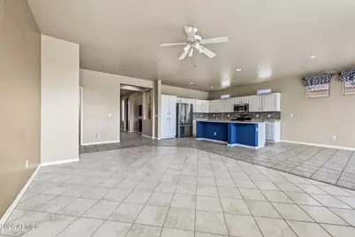 11013 W Utopia Road, Peoria, AZ 85373 - Photo 9